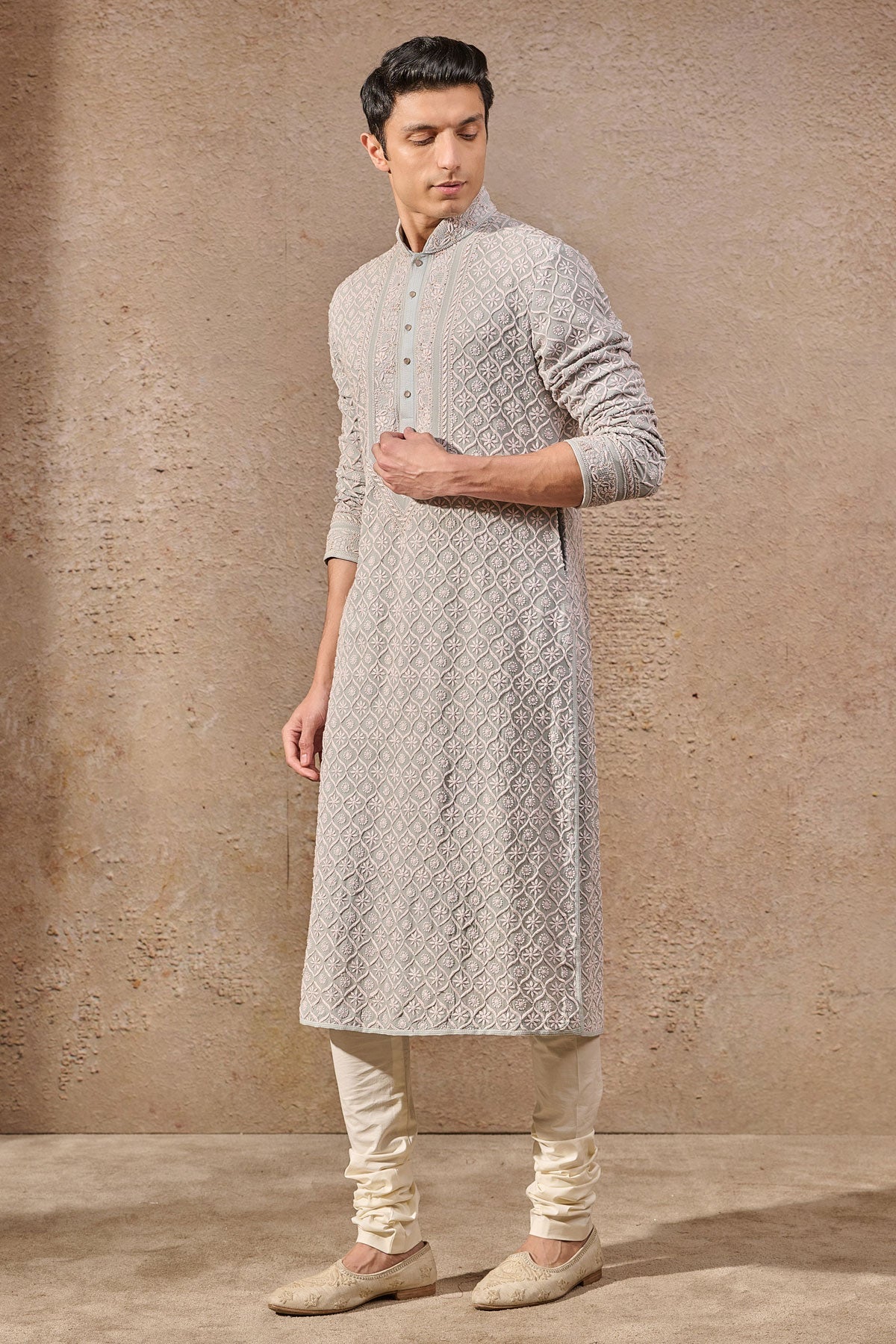 Languid Summer Classic Chikan Kurta