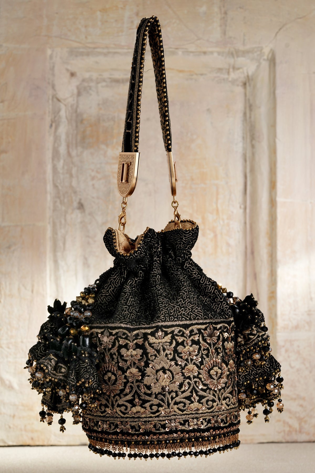 Embroidered Potli