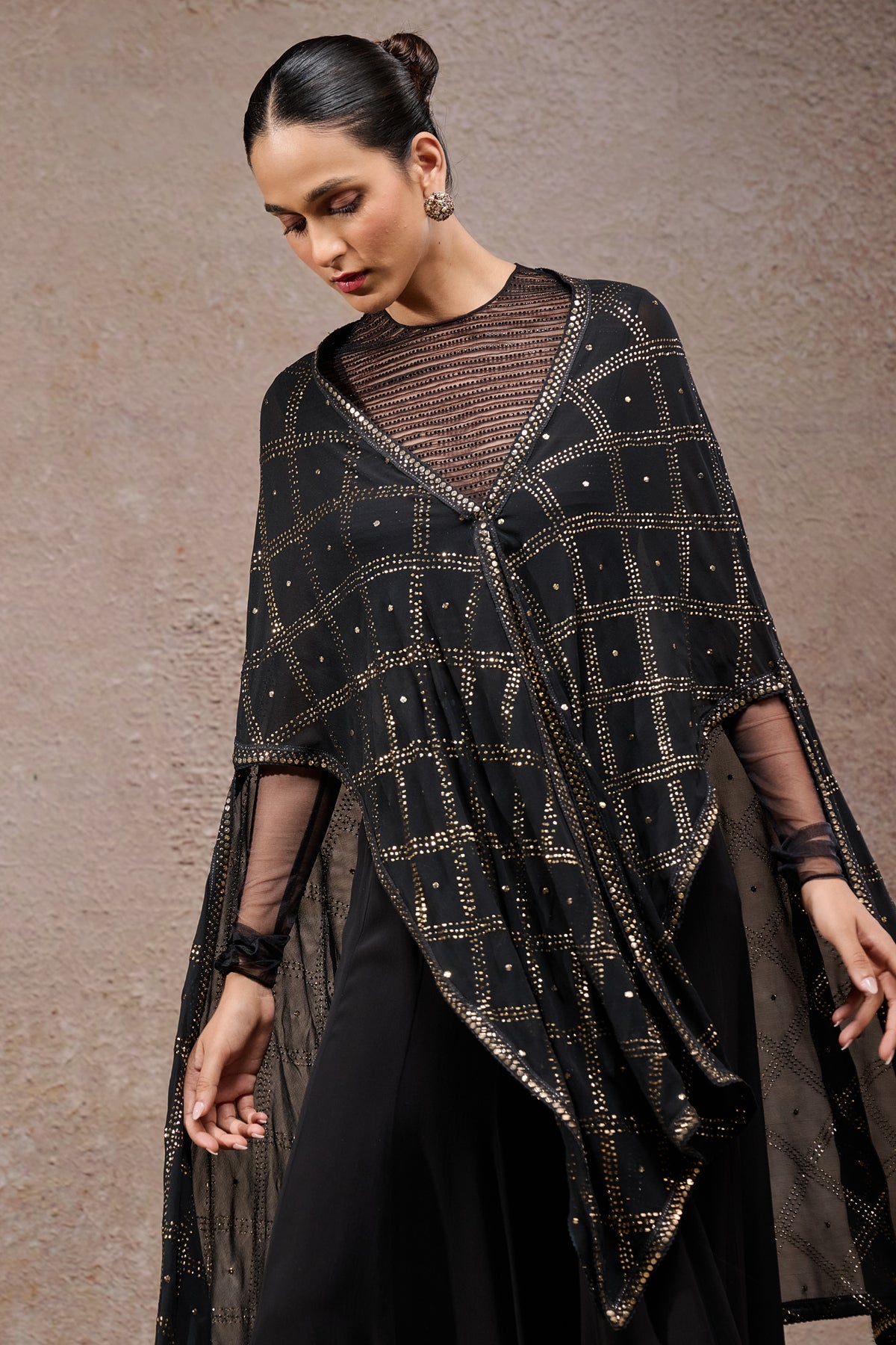Mukaish Cape Set