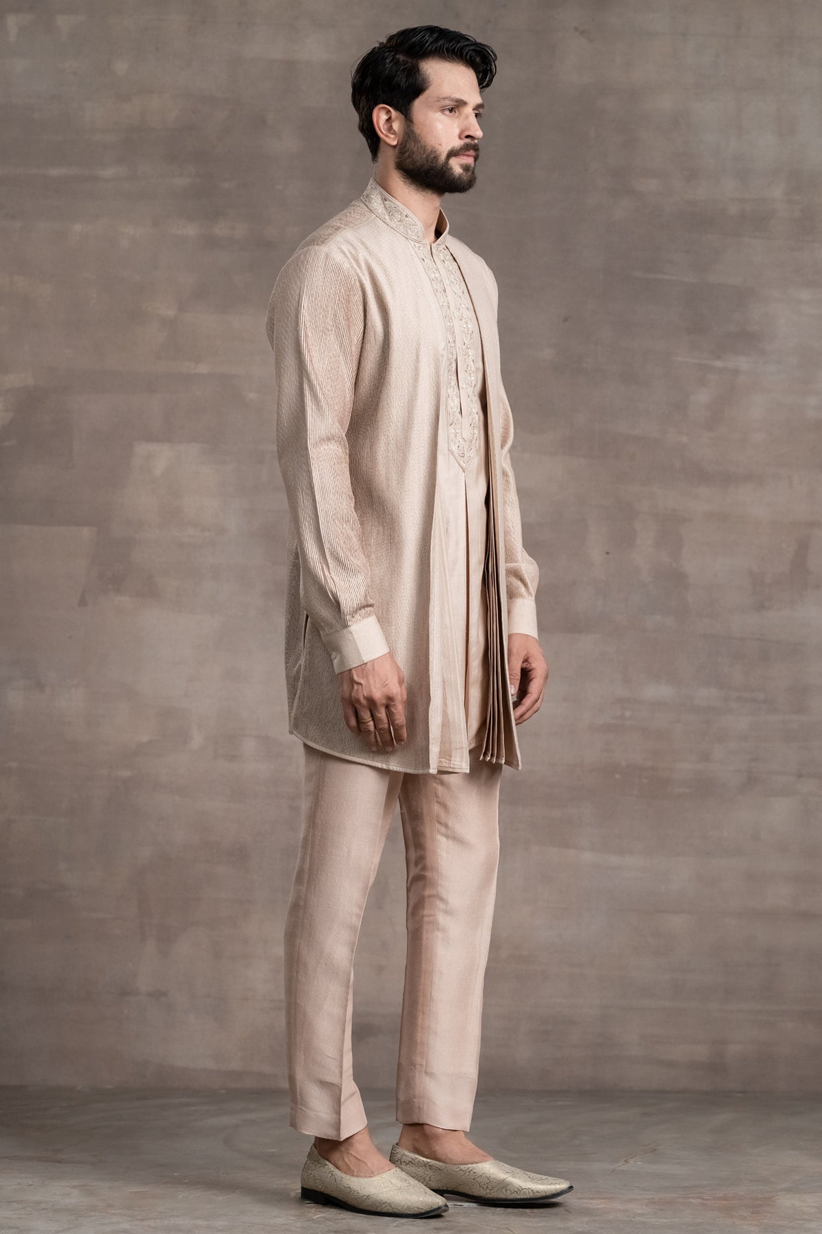 Short Length Kurta With Pintuck Detailing