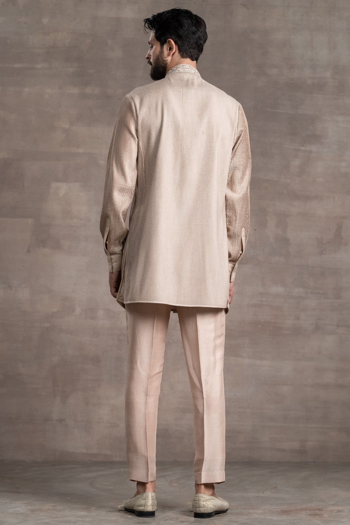 Short Length Kurta With Pintuck Detailing