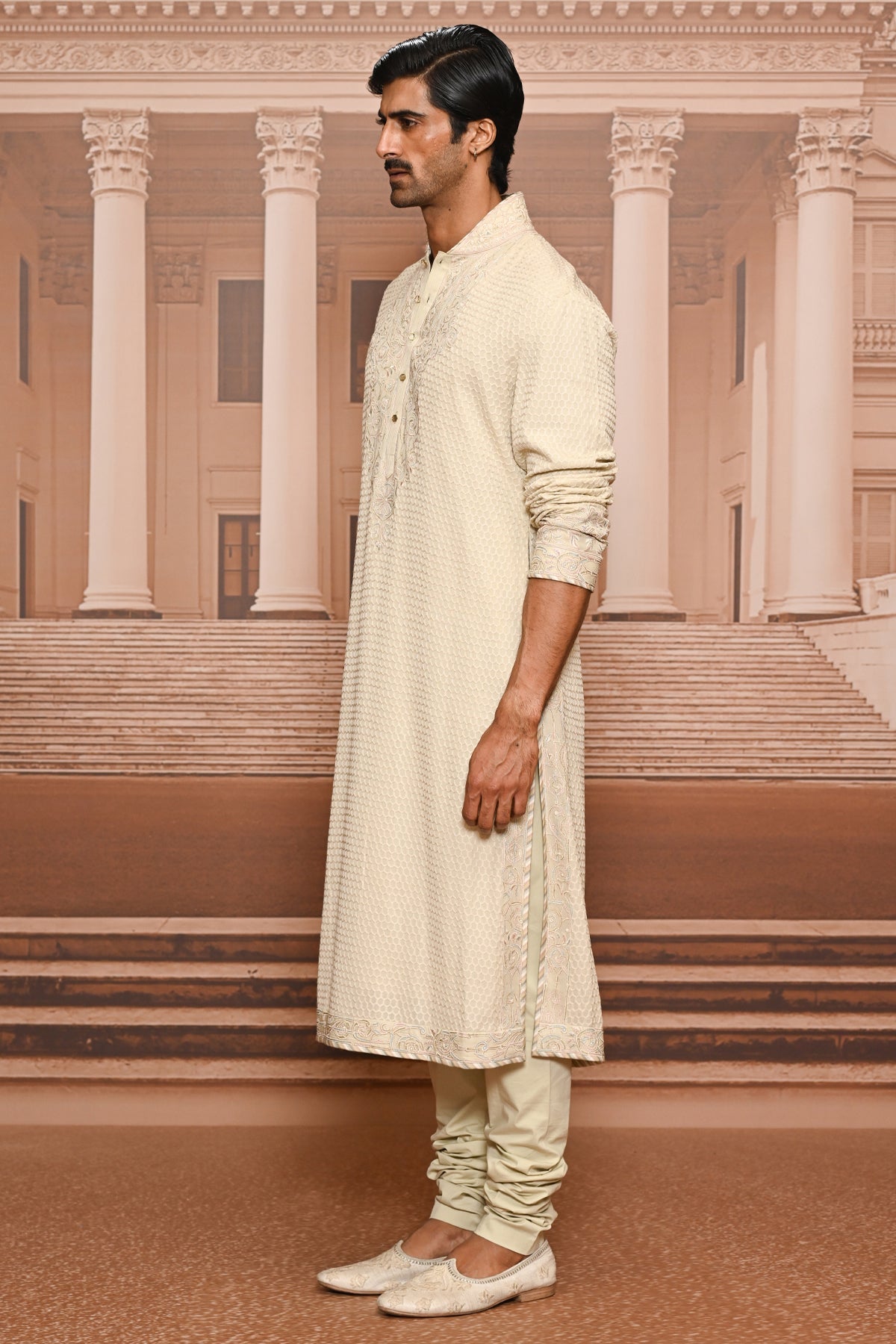 Ever Bloom Pearl-Embellished Kurta Set