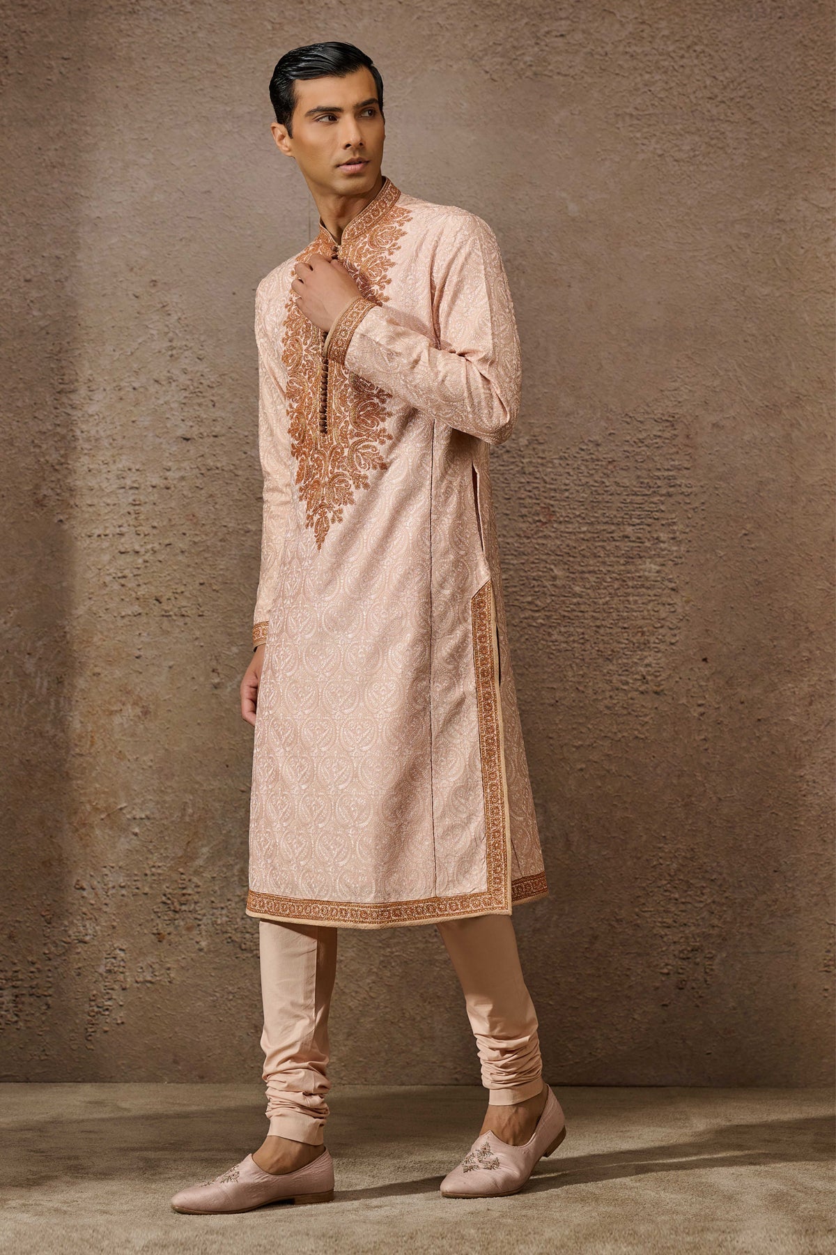 Otherworldly Classic Embroidered Kurta Set