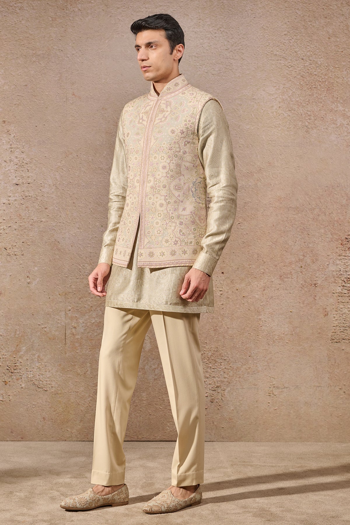 Languid Summer Hand Embroidered Floral Motif Waistcoat