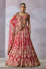 Blouse-Dupatta-Lehenga-Veil