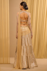 Architecture Inspired Sculpted Concept Saree
