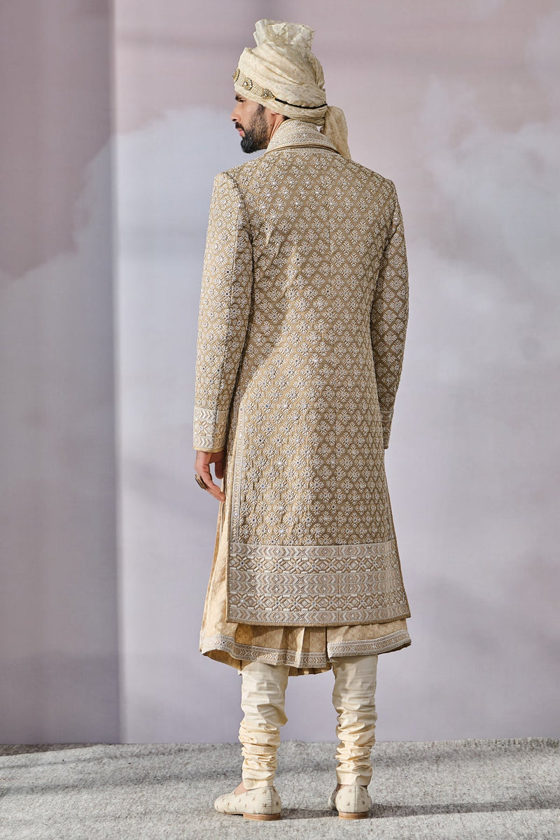 Sherwani , Kurta , Churidar , Stole , Kamarbandh , Safa , Jutti Fabric