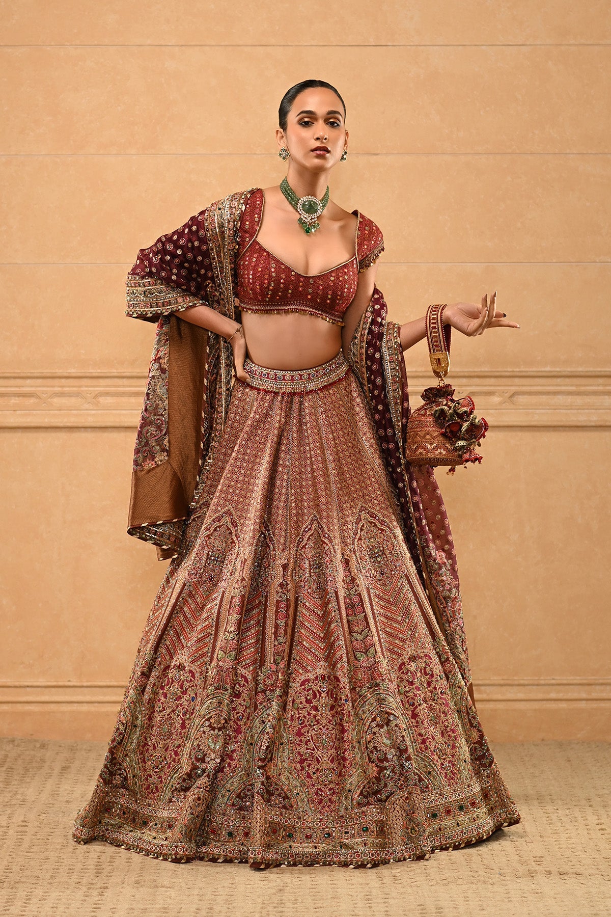 Scarlet Brocade Pottli
