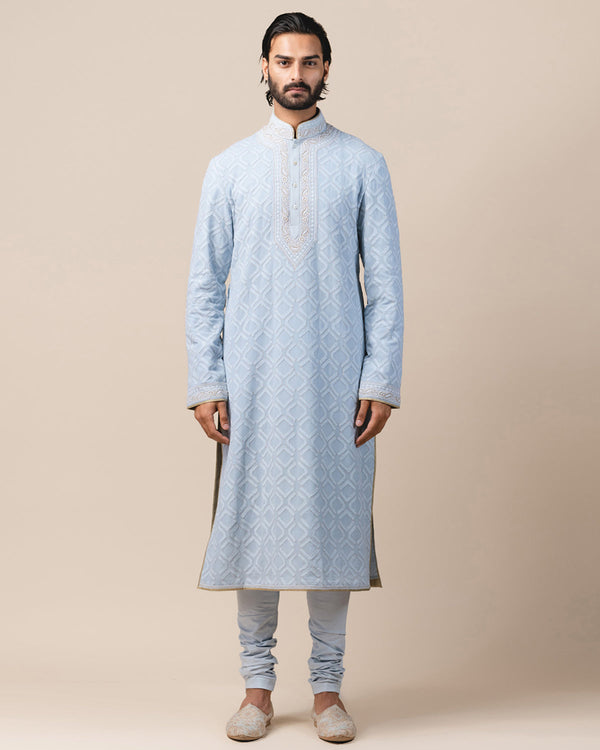 Kurta In Chikankari