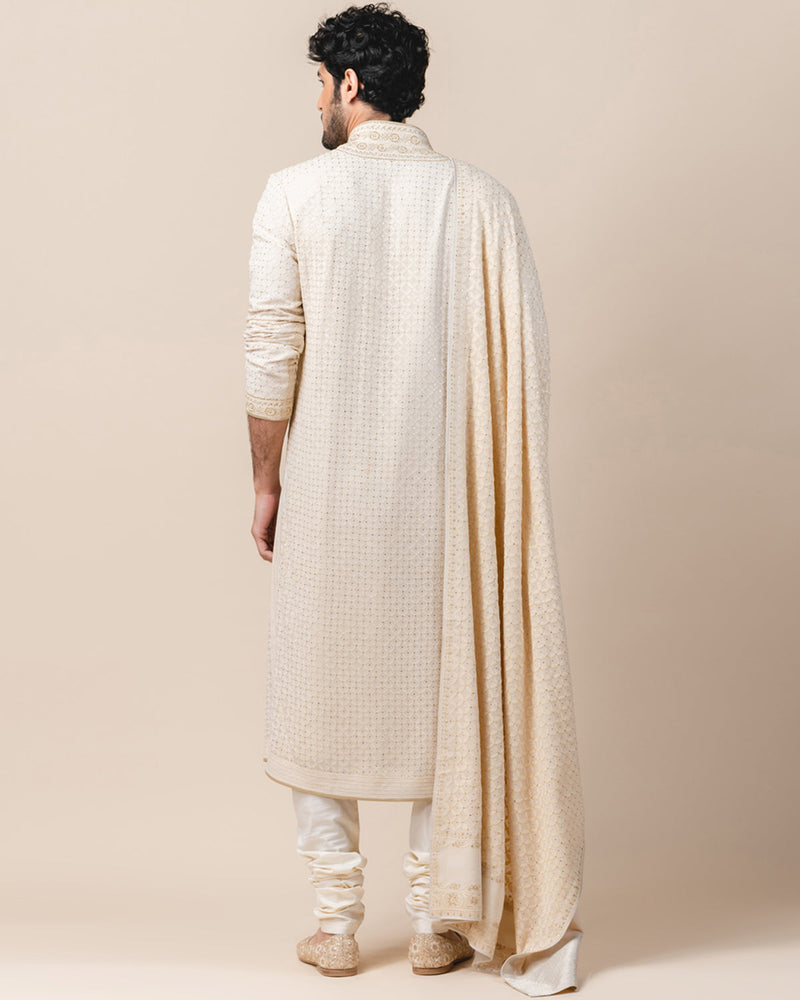 Kurta In Chikankari