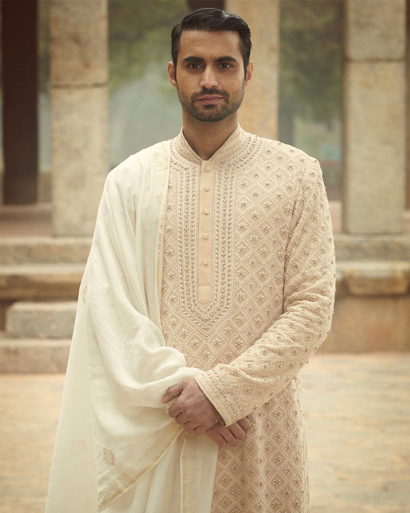 Kurta In Chikankari