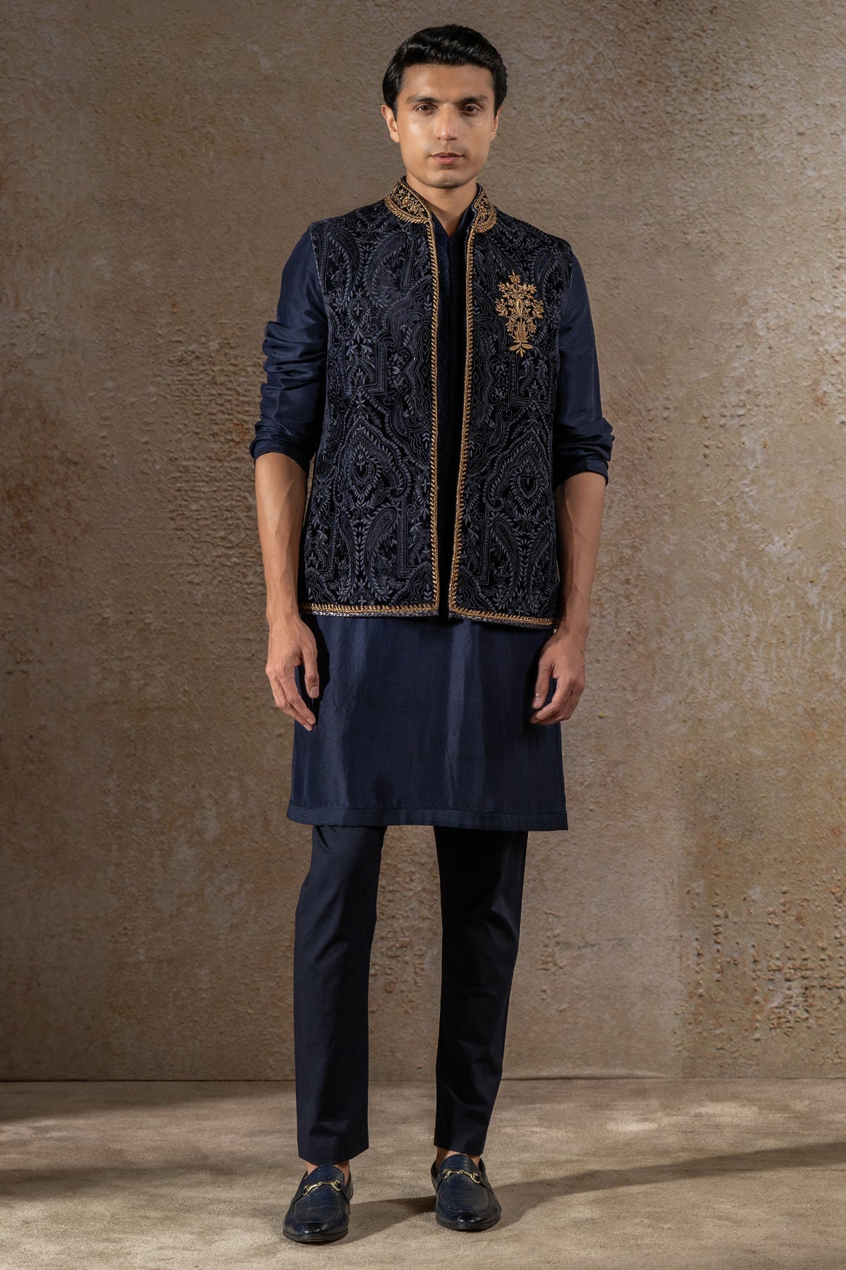 Tonal Zardozi Brooch Waistcoat Set