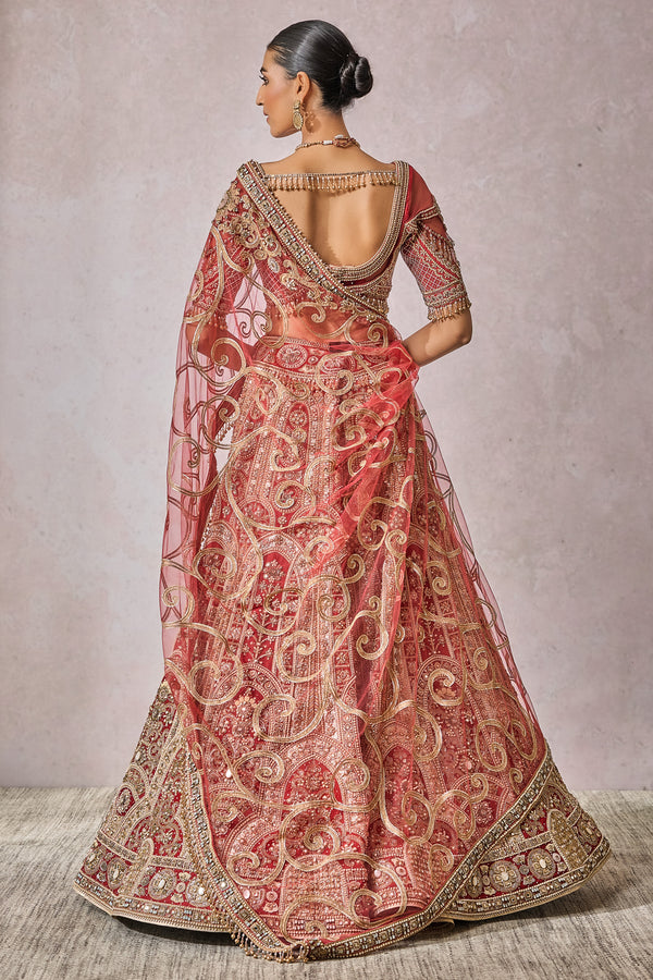 Blouse-Dupatta-Lehenga-Veil