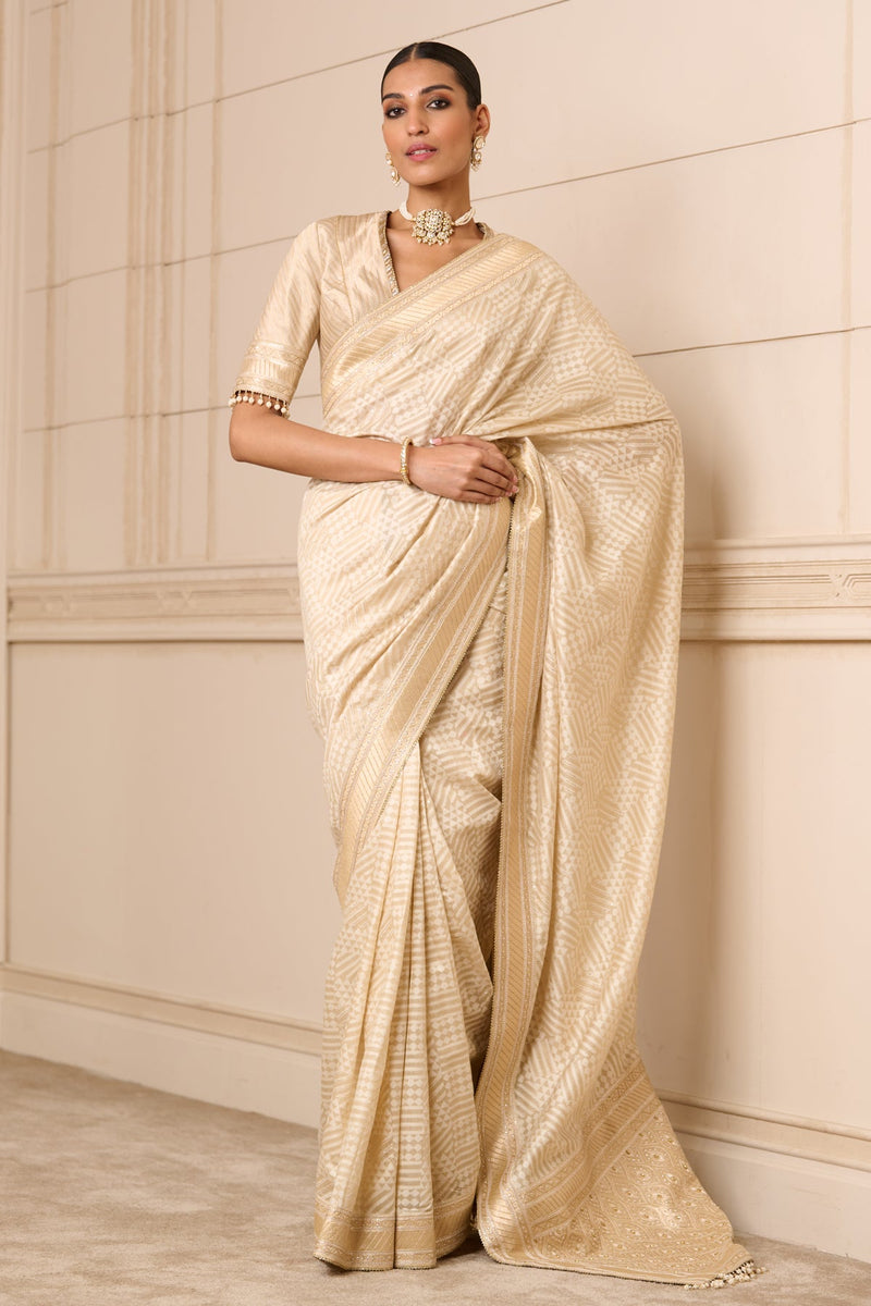 Saree And Blouse Fabric