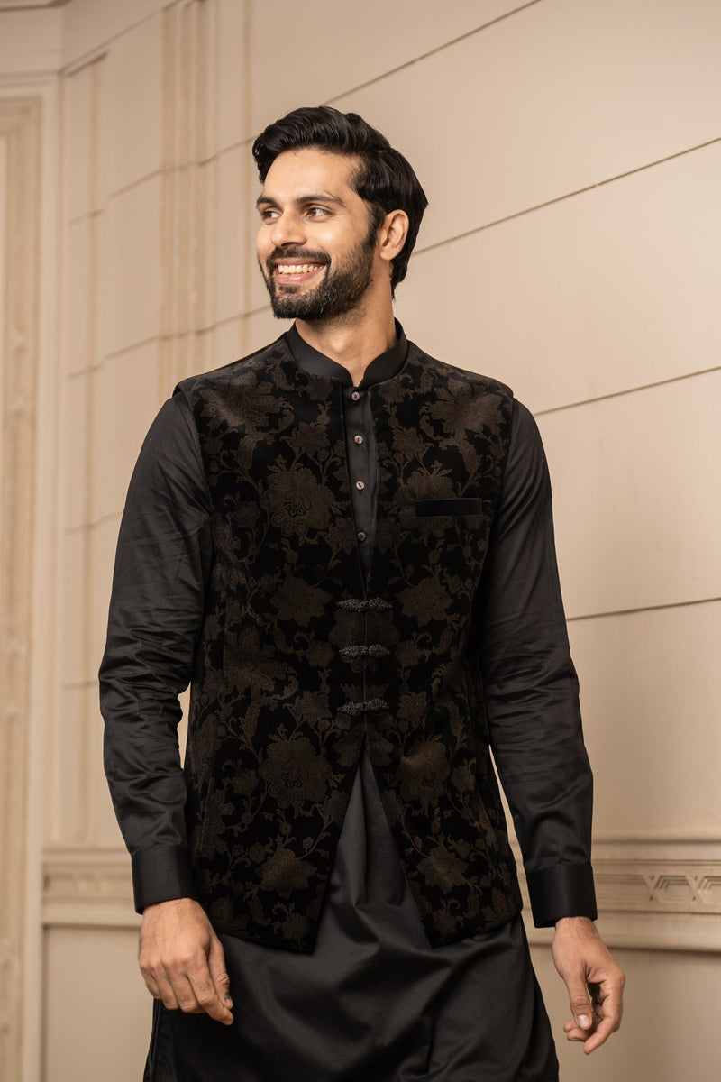 Etched Velvet Bundi Kurta Set