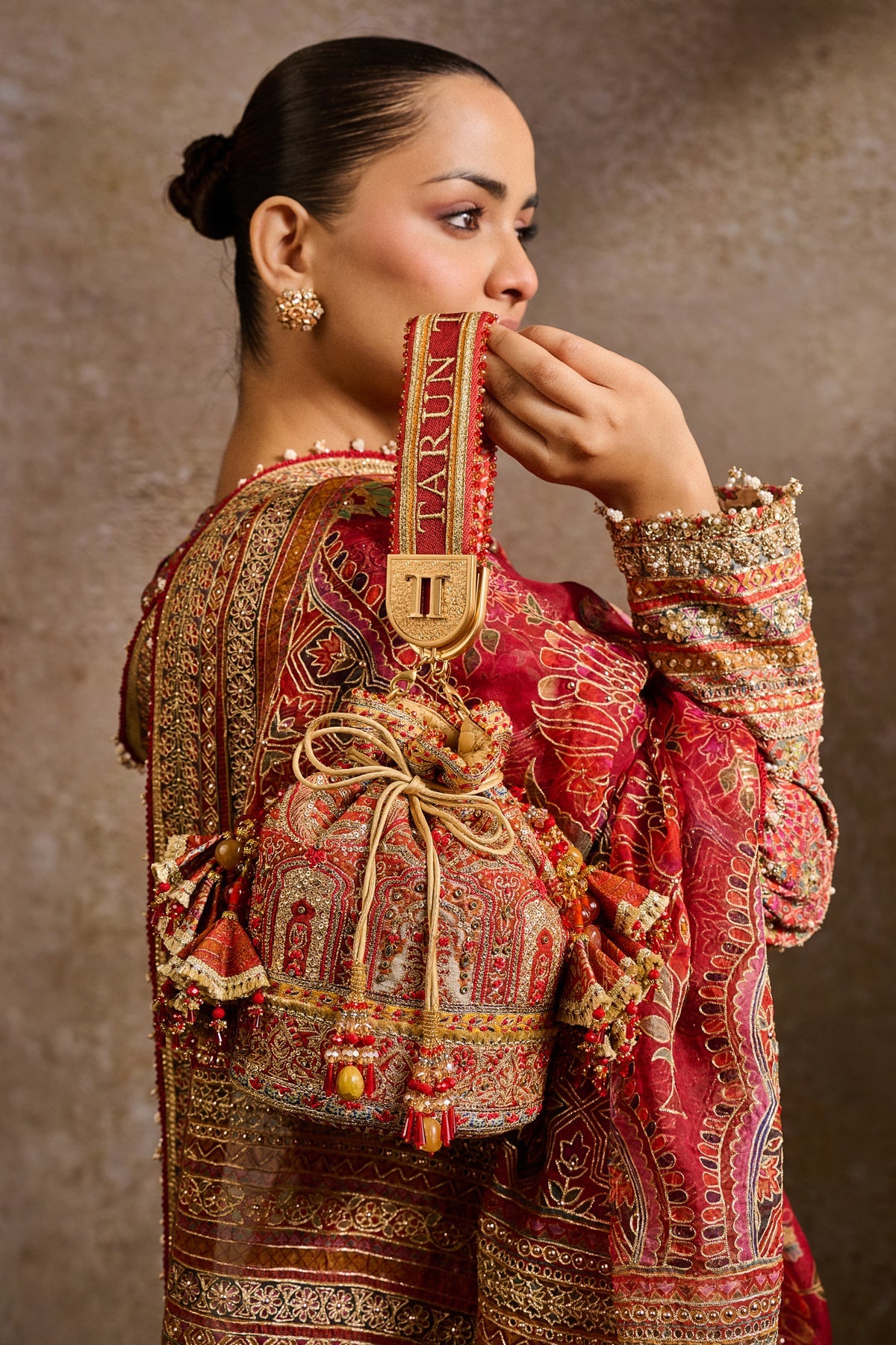 Embroidered Potli