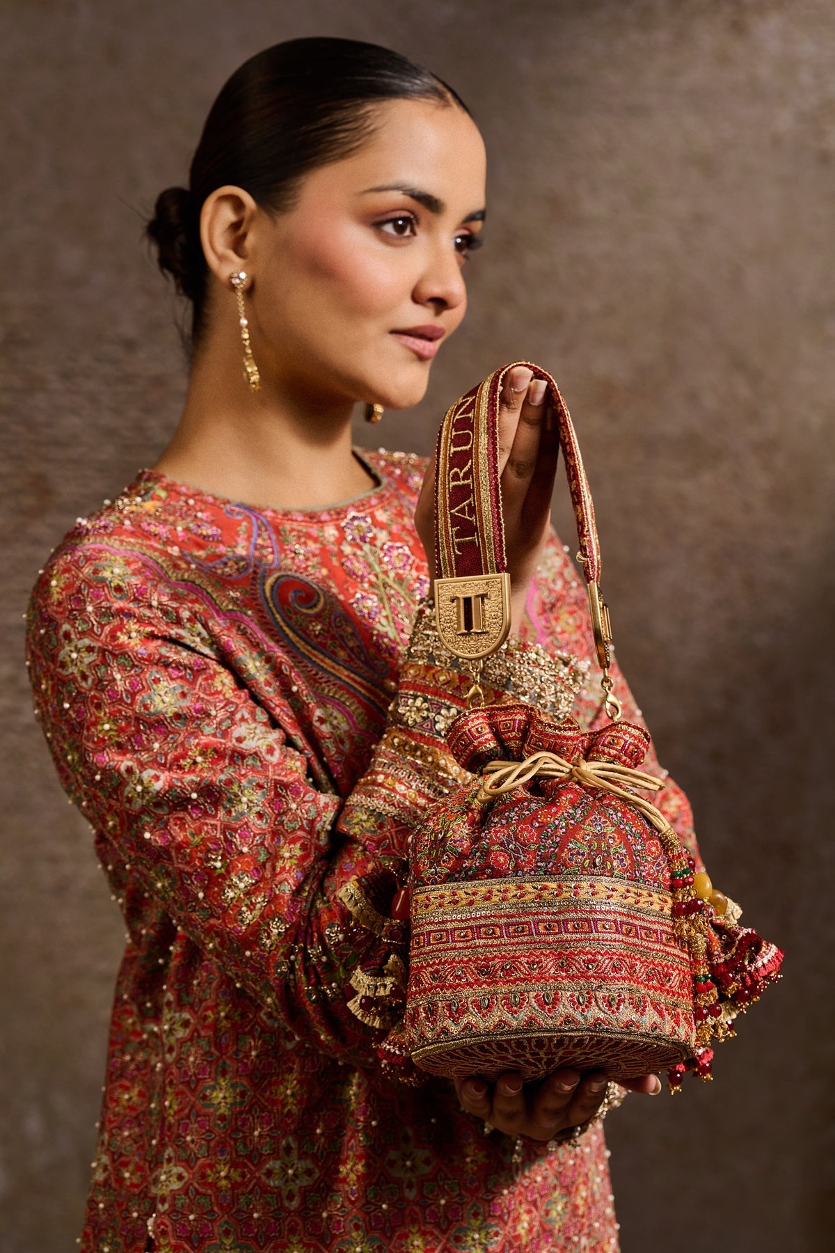 Embroidered Potli