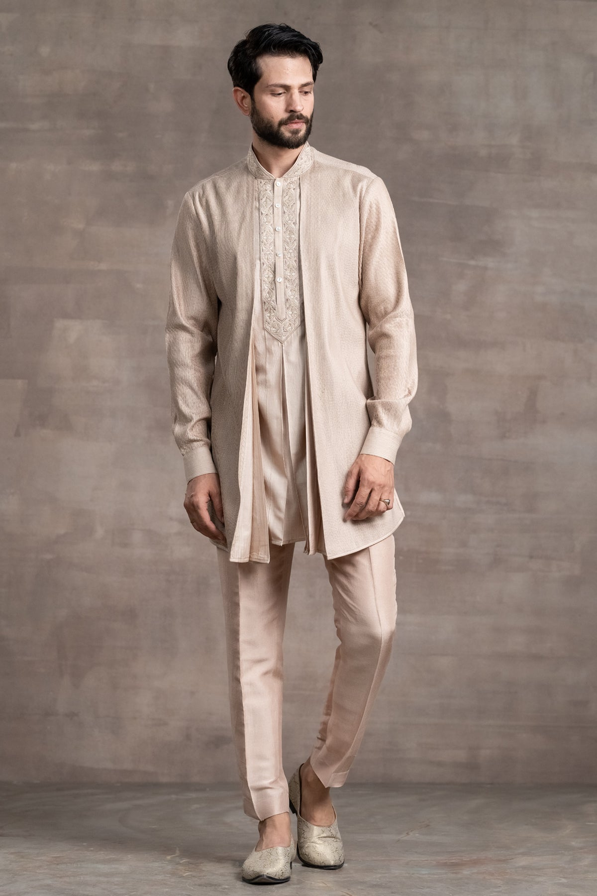 Short Length Kurta With Pintuck Detailing