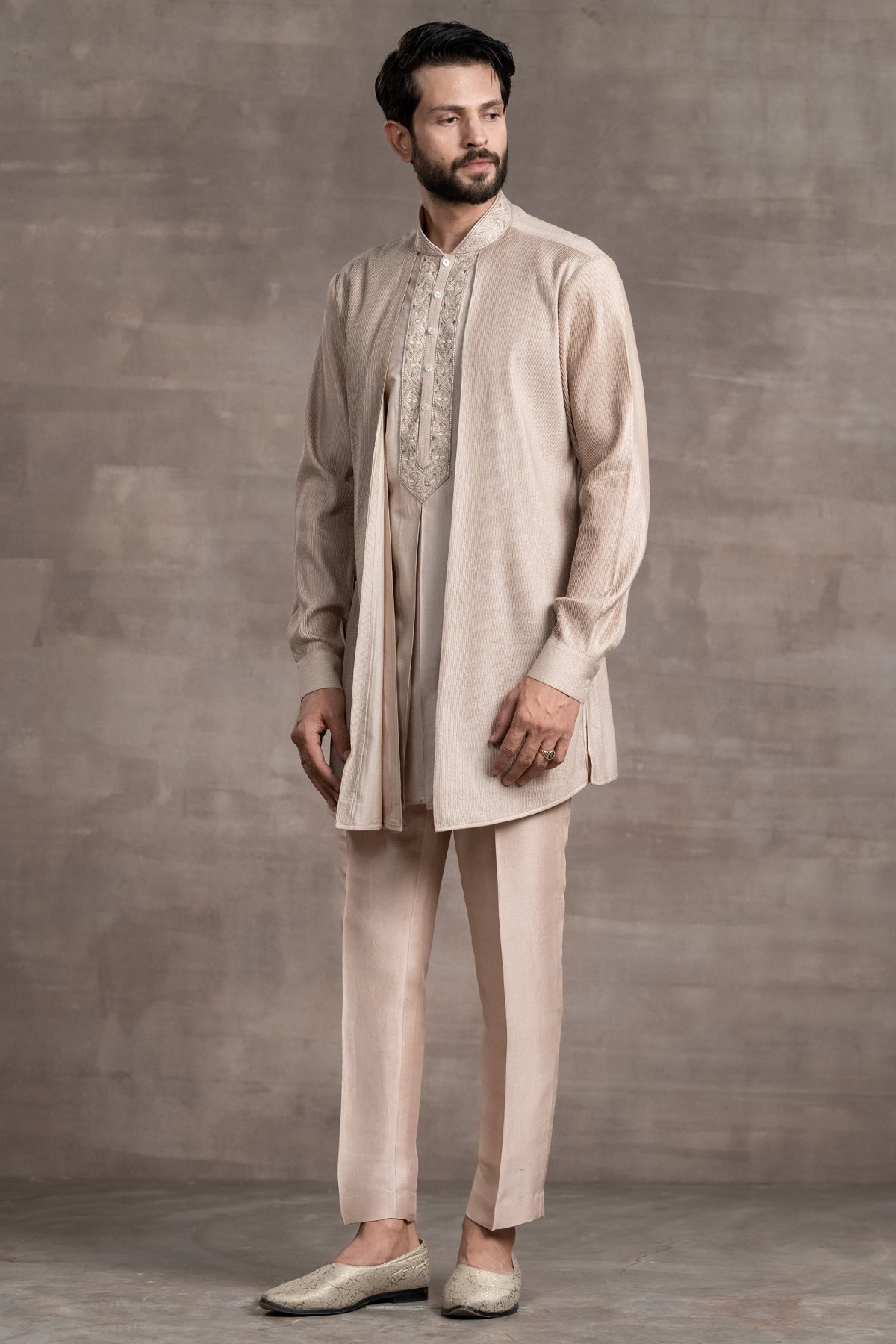 Short Length Kurta With Pintuck Detailing