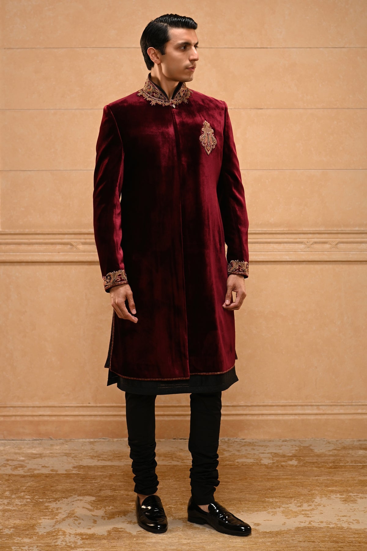 Zardozi Velvet Sherwani Set