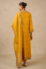 DUPATTA-KURTA-TROUSERS