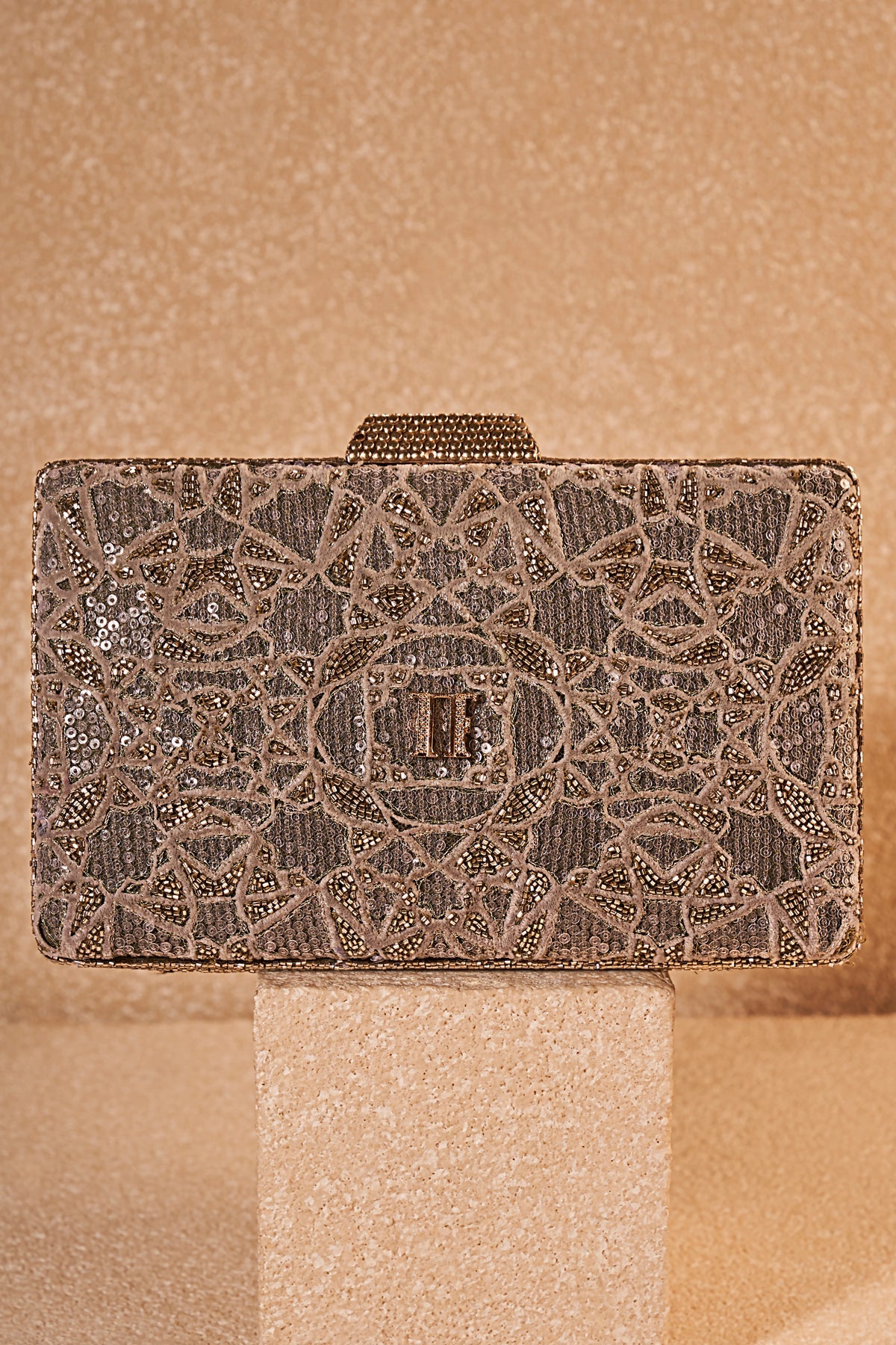 Statement Tt Jaal Bag