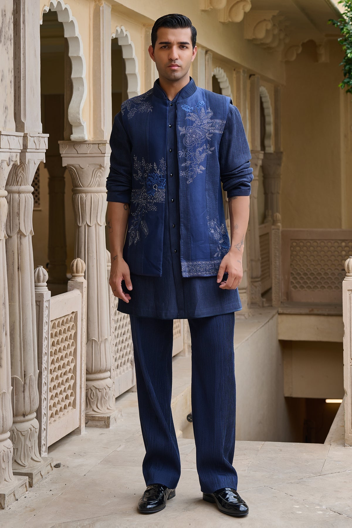 Dual-Panelled Embroidered Waistcoat Set
