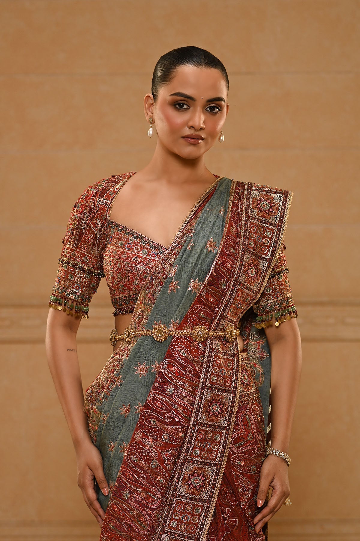 Pearl Floral Beltt