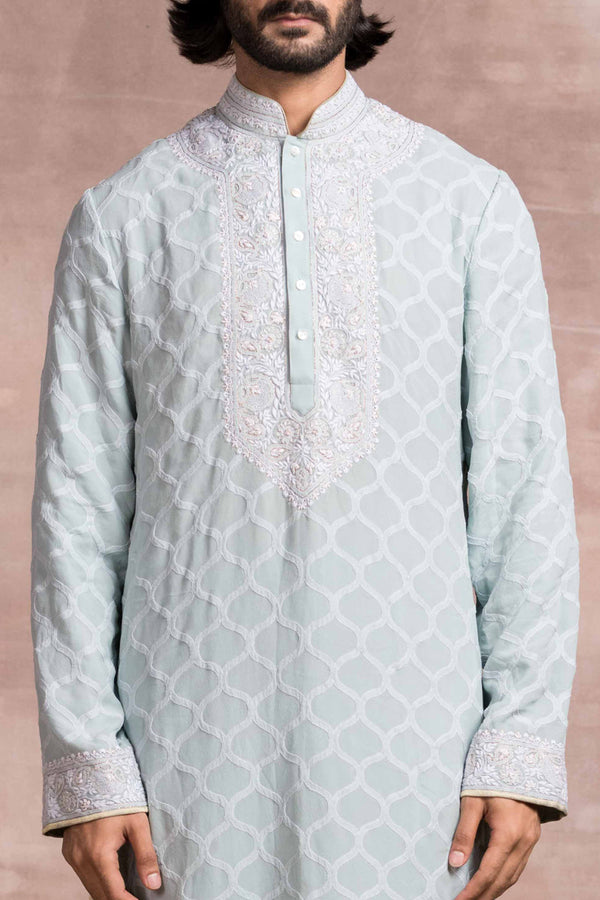 Chikankari Embroidered Jaal Kurta