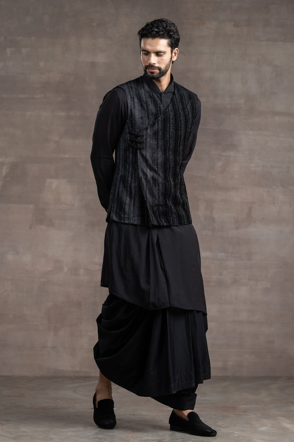 bundi designed in silk-velvet fabric